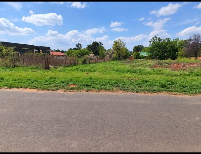 4,047M² VACANT LAND FOR SALE IN RIVERSDALE